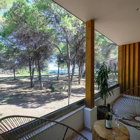 Karidi Beach Boutique Suites-3